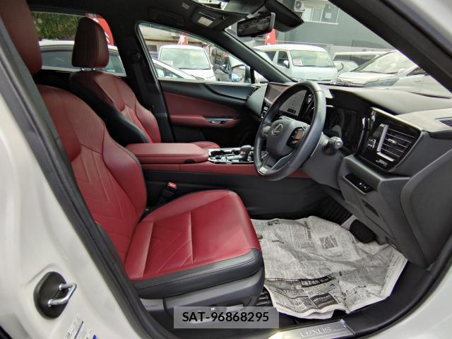 Lexus NX 2025-06 8812694-1