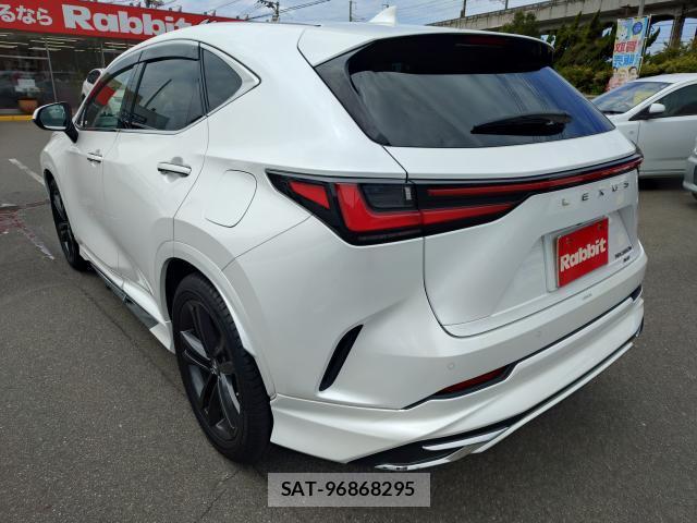Lexus NX 2025-06 8812694-2