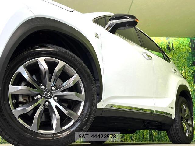 Lexus NX 2016-11 8812855-12