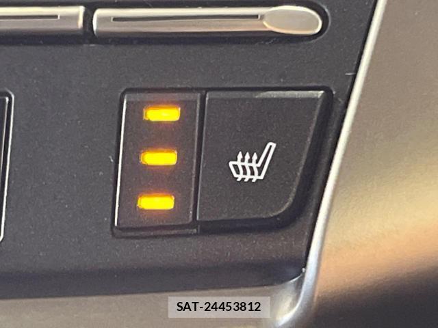 Lexus NX 2019-03 8812966-6