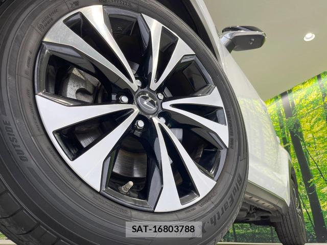 Lexus NX 2018-04 8814016-12