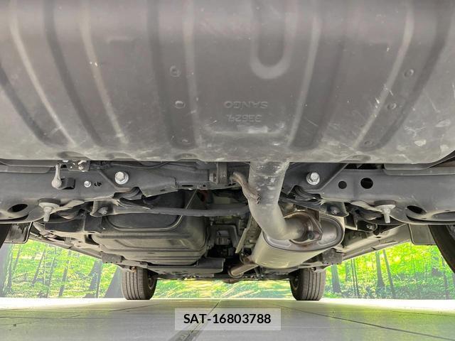 Lexus NX 2018-04 8814016-18