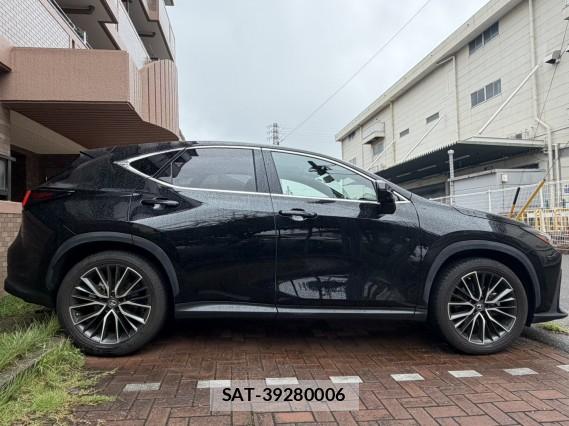 Lexus NX 2022-05 8815527-3