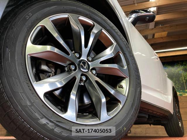 Lexus NX 2015-07 8815909-12