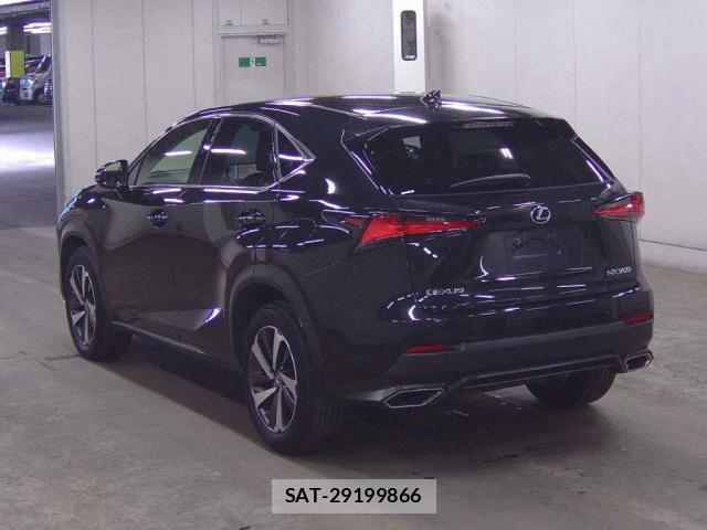 Lexus NX 2018-02 8815995-1