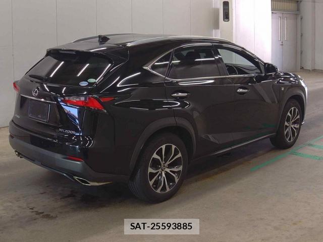 Lexus NX 2015-08 8816203-1