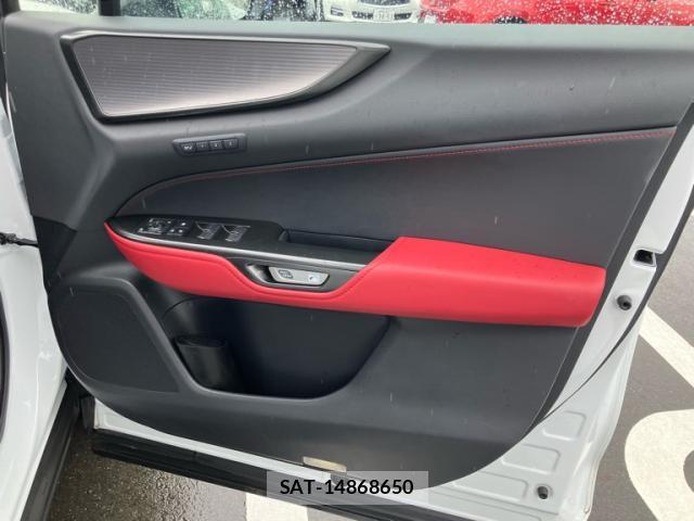 Lexus NX 2022-06 8816331-11