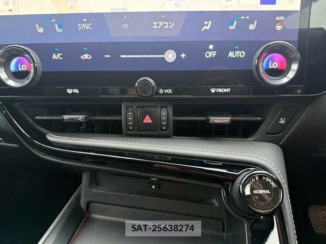 Lexus NX 2022-01 8816506-13