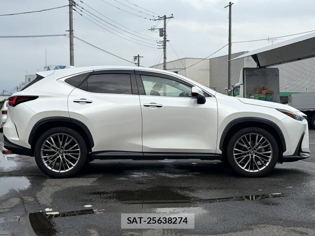 Lexus NX 2022-01 8816506-3