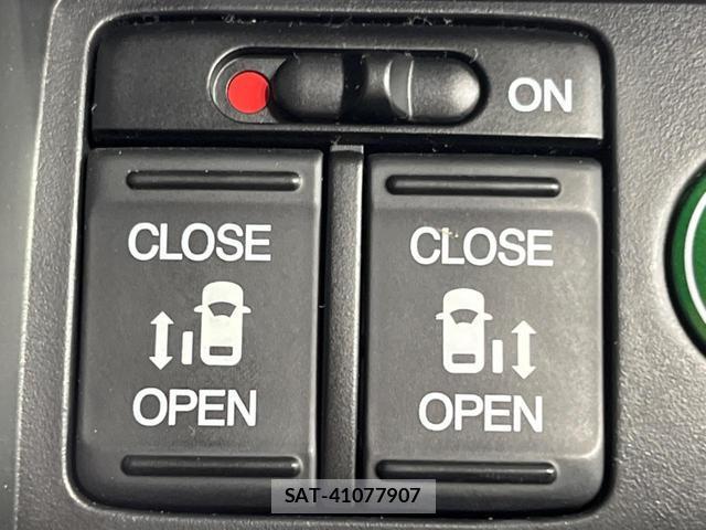Honda ODYSSEY 2015-02 8812956-6