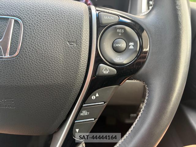 Honda ODYSSEY 2018-01 8816496-2