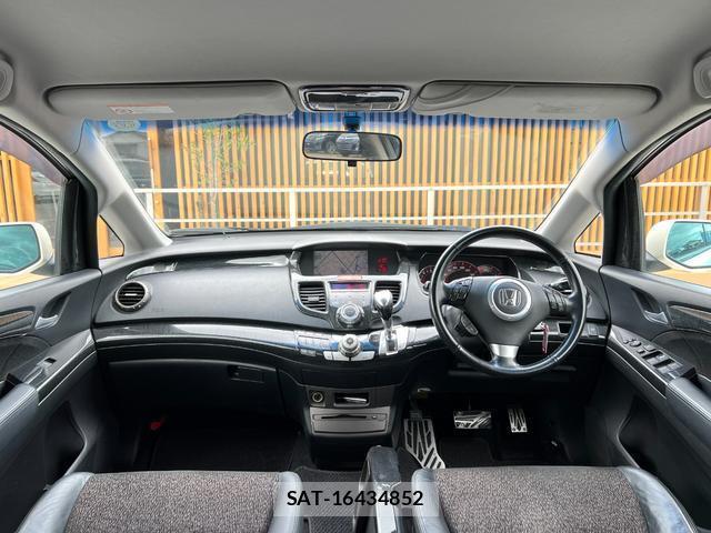 Honda ODYSSEY 2004-03 8817116-2