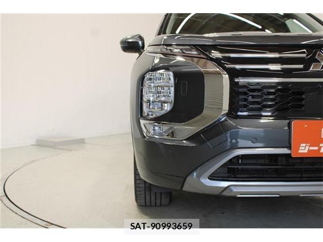 Mitsubishi OUTLANDER PHEV 2025-07 8812301-15