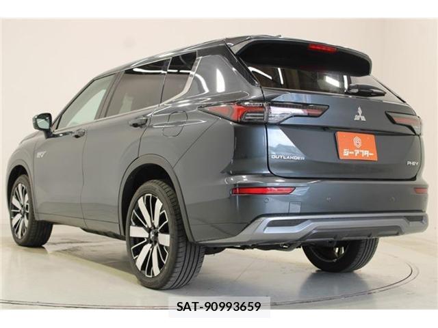Mitsubishi OUTLANDER PHEV 2025-07 8812301-9