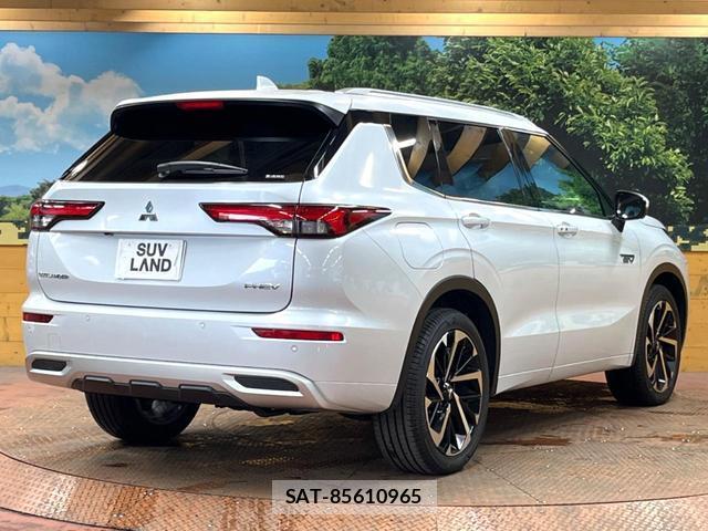 Mitsubishi OUTLANDER PHEV 2022-05 8812659-16