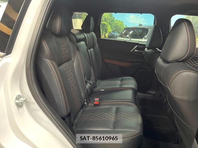 Mitsubishi OUTLANDER PHEV 2022-05 8812659-8