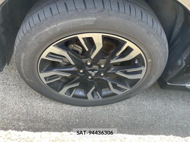 Mitsubishi OUTLANDER PHEV 2017-09 8813298-4