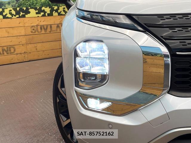 Mitsubishi OUTLANDER PHEV 2022-04 8813686-12
