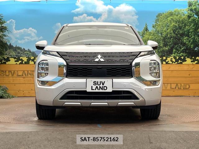 Mitsubishi OUTLANDER PHEV 2022-04 8813686-13
