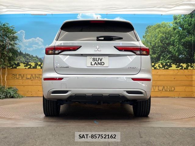 Mitsubishi OUTLANDER PHEV 2022-04 8813686-14