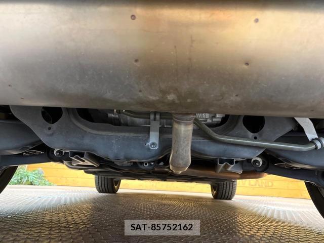 Mitsubishi OUTLANDER PHEV 2022-04 8813686-17