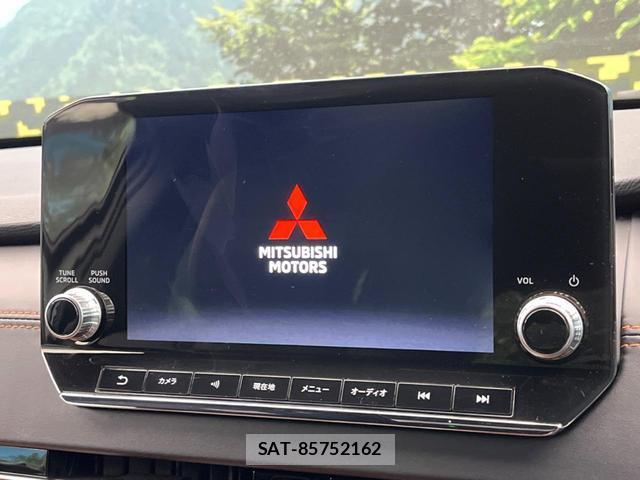 Mitsubishi OUTLANDER PHEV 2022-04 8813686-2