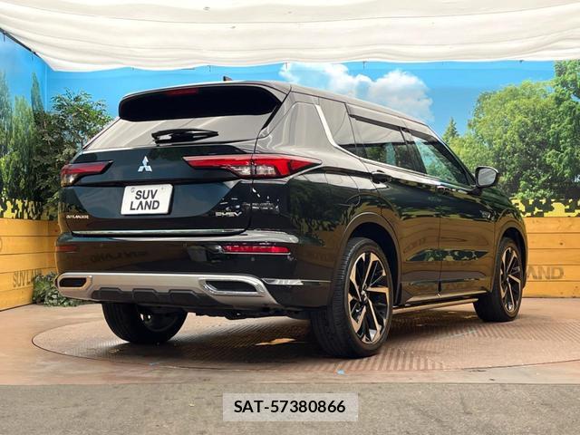 Mitsubishi OUTLANDER PHEV 2022-11 8813693-16