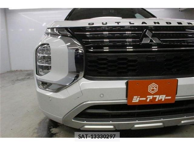 Mitsubishi OUTLANDER PHEV 2022-07 8814323-10