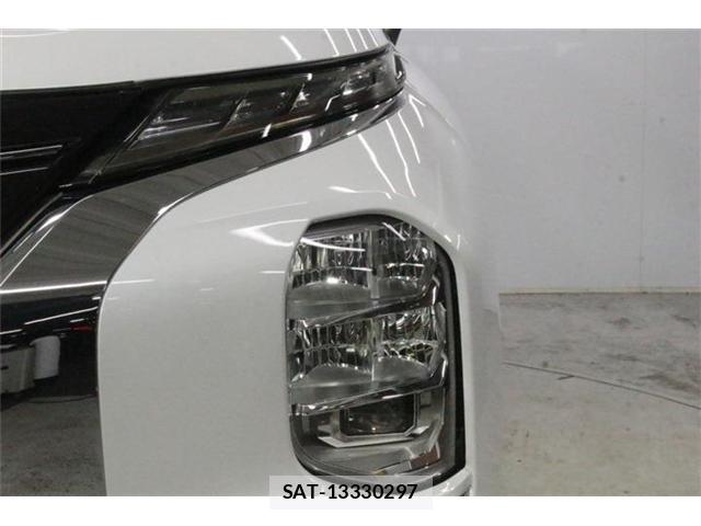 Mitsubishi OUTLANDER PHEV 2022-07 8814323-14