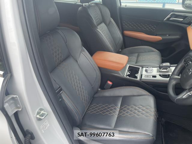 Mitsubishi OUTLANDER PHEV 2022-02 8814564-18