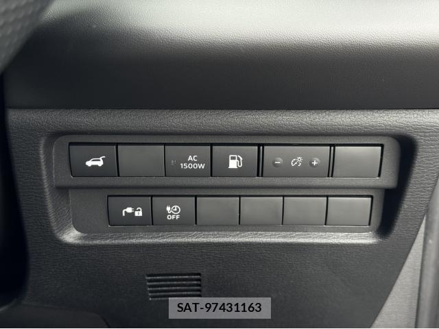 Mitsubishi OUTLANDER PHEV 2024-06 8815111-13