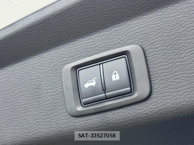 Mitsubishi OUTLANDER PHEV 2024-11 8815213-14