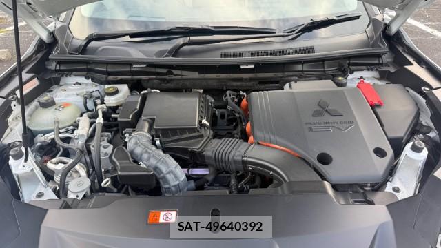 Mitsubishi OUTLANDER PHEV 2024-06 8815470-6