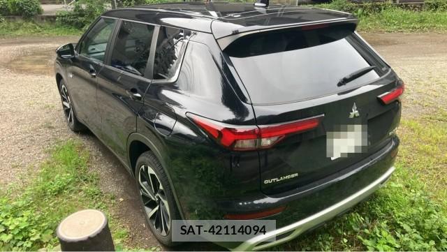 Mitsubishi OUTLANDER PHEV 2022-12 8815548-13