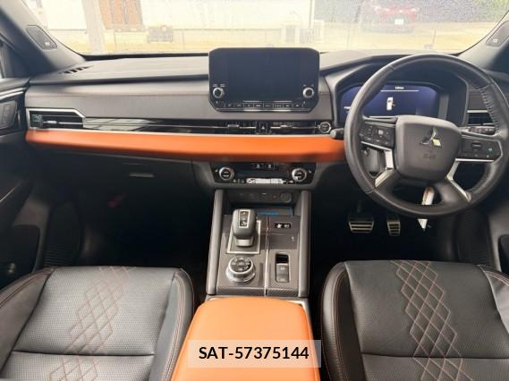Mitsubishi OUTLANDER PHEV 2024-07 8815568-2