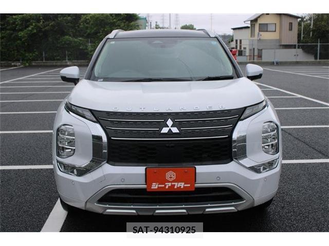 Mitsubishi OUTLANDER PHEV 2022-02 8815745-5
