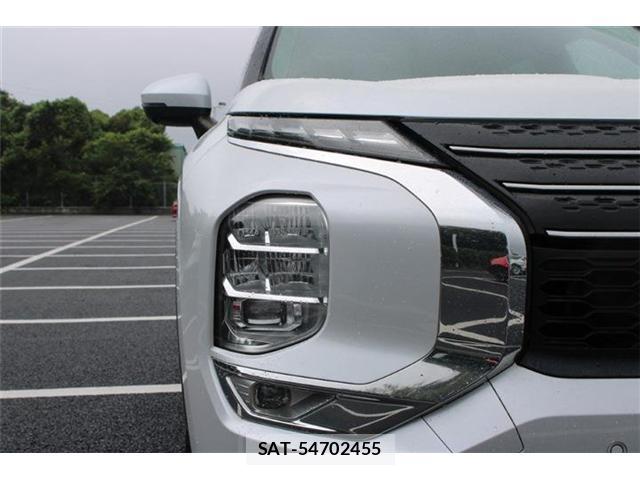 Mitsubishi OUTLANDER PHEV 2022-05 8815747-15