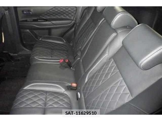 Mitsubishi OUTLANDER PHEV 2020-02 8816184-4