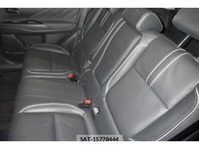 Mitsubishi OUTLANDER PHEV 2017-09 8816185-4