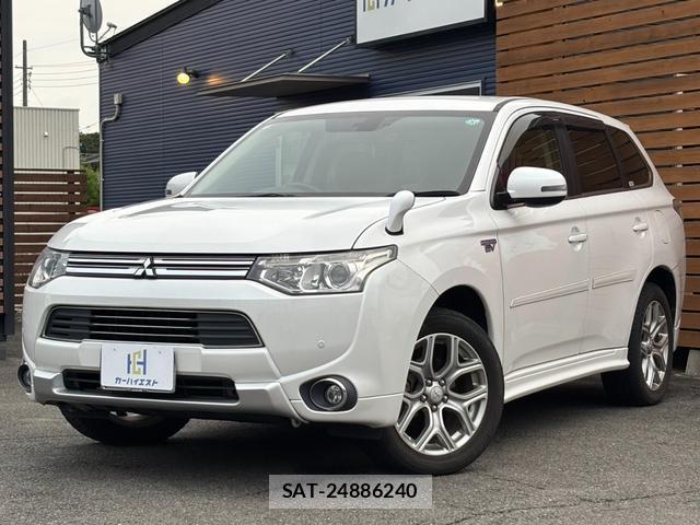 Mitsubishi OUTLANDER PHEV 2014-12 8817023-0