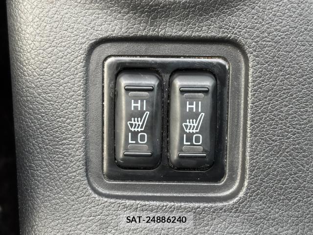 Mitsubishi OUTLANDER PHEV 2014-12 8817023-6