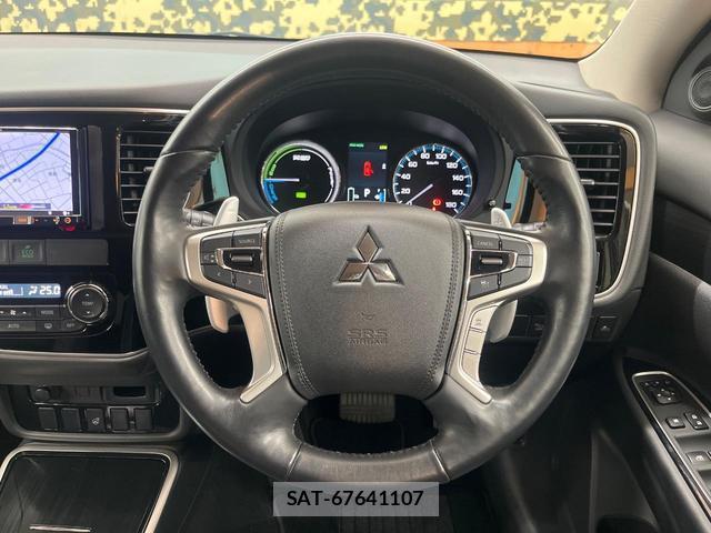 Mitsubishi OUTLANDER PHEV 2015-07 8817370-10