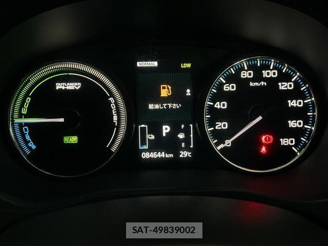 Mitsubishi OUTLANDER PHEV 2015-07 8817385-11