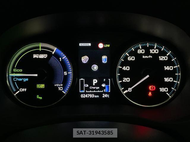 Mitsubishi OUTLANDER PHEV 2019-09 8817401-10