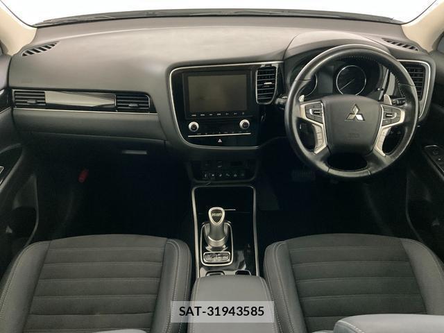 Mitsubishi OUTLANDER PHEV 2019-09 8817401-11