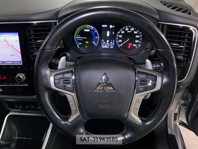 Mitsubishi OUTLANDER PHEV 2019-09 8817401-12