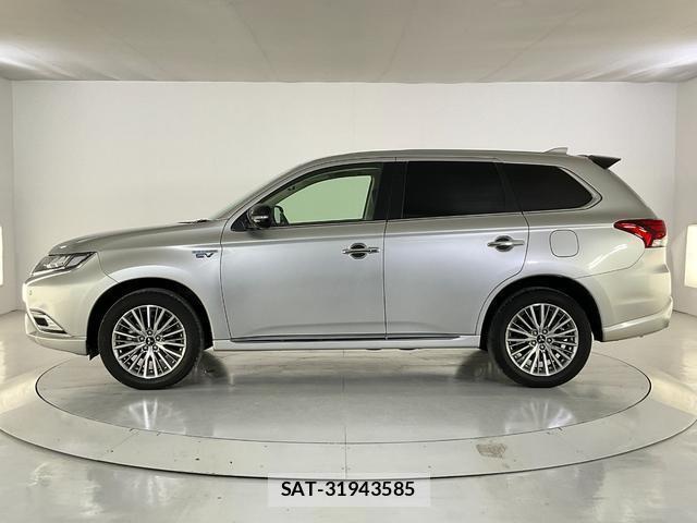 Mitsubishi OUTLANDER PHEV 2019-09 8817401-3