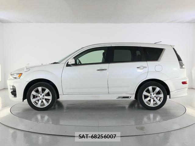 Mitsubishi OUTLANDER 2010-11 8817384-3