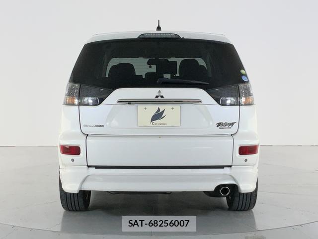 Mitsubishi OUTLANDER 2010-11 8817384-5