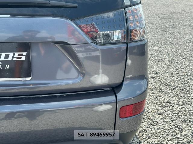Mitsubishi OUTLANDER 2008-02 8817734-16